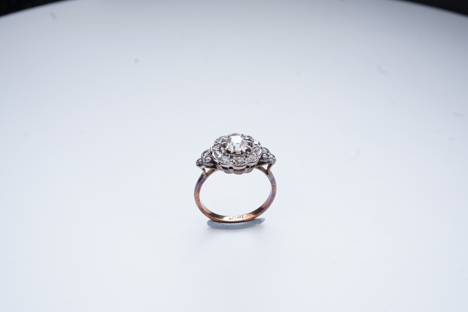 A diamond ring, early 20th century